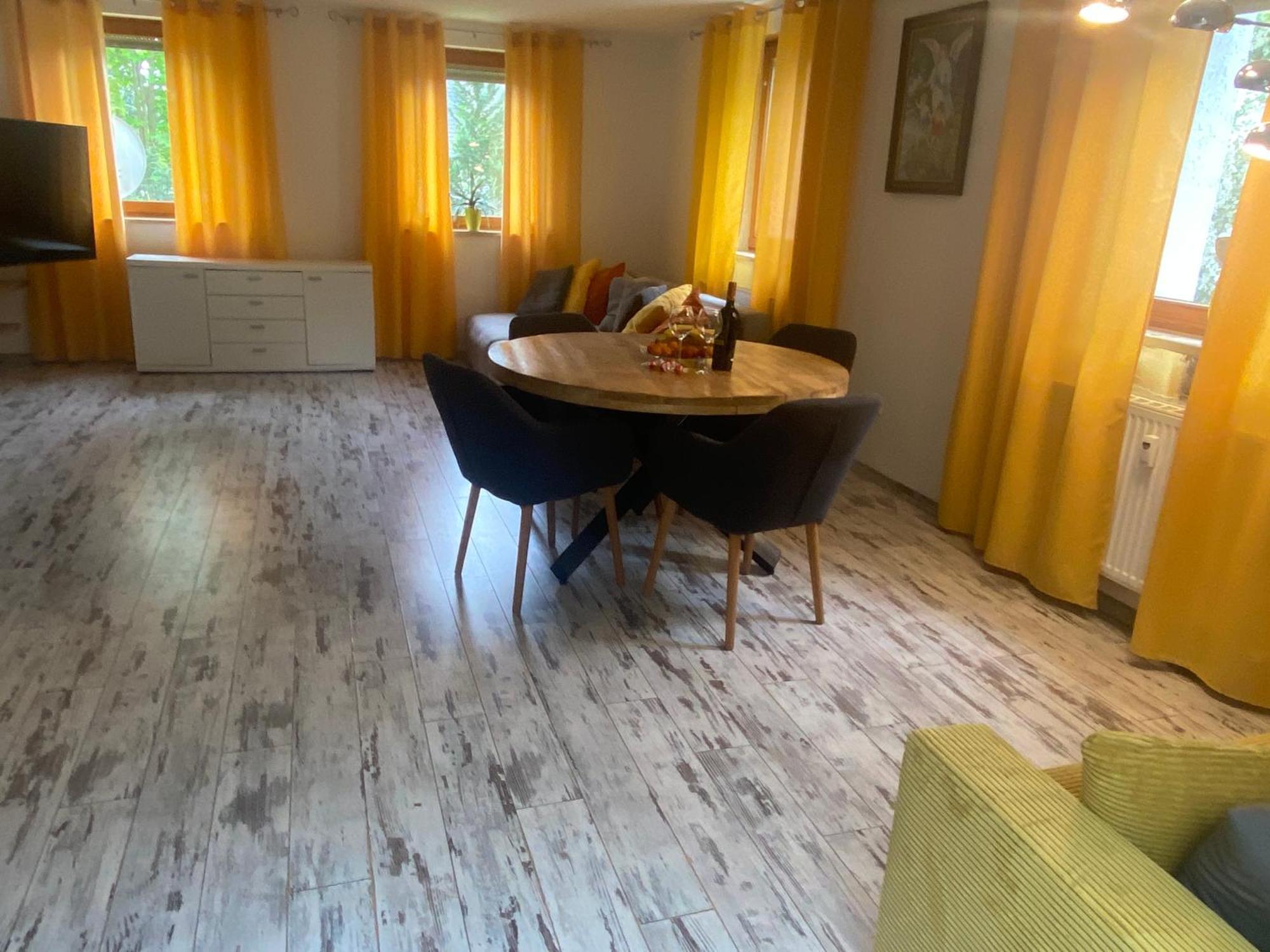 Zirndorf Sweet Home Exterior foto