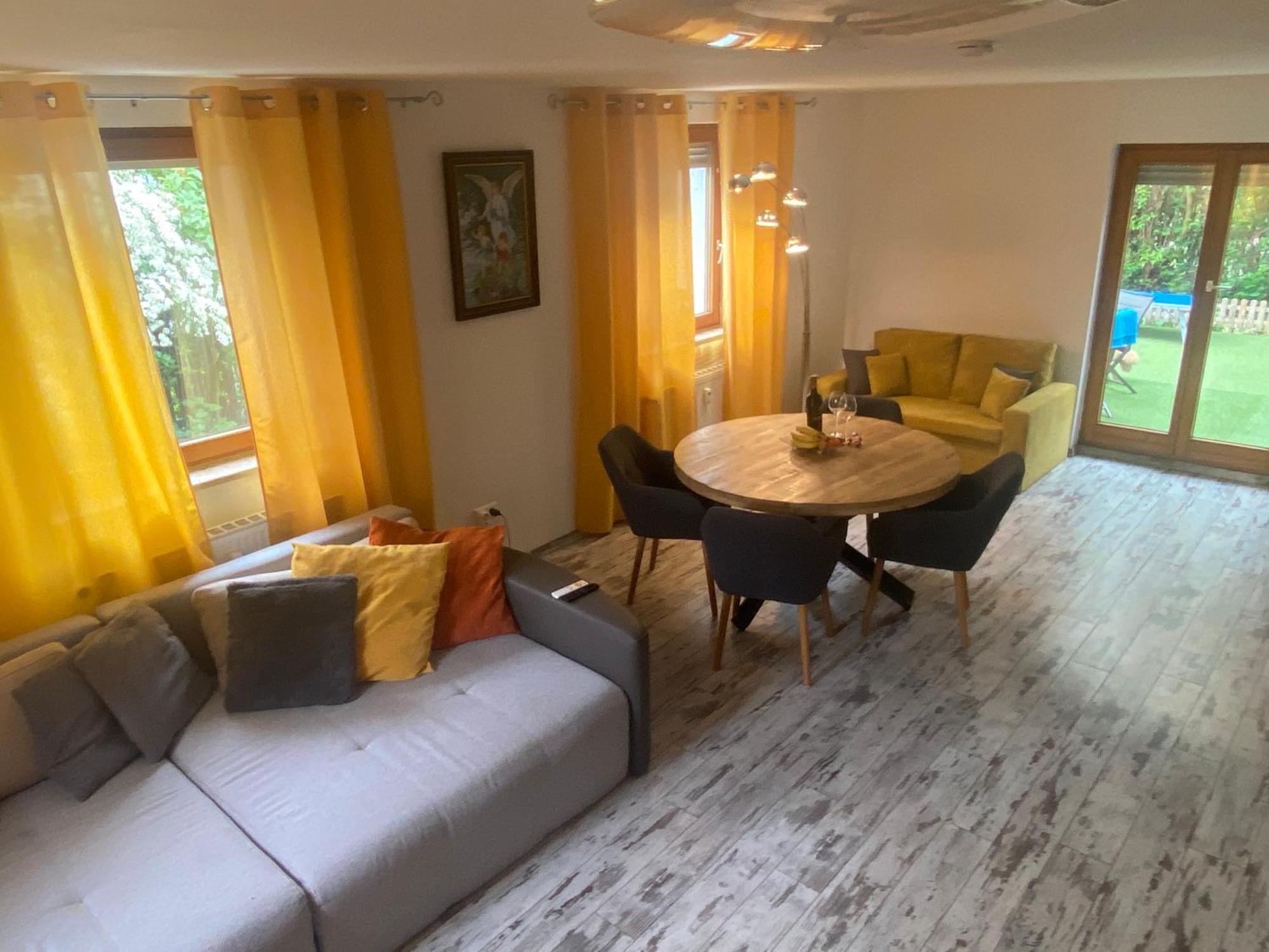 Zirndorf Sweet Home Exterior foto